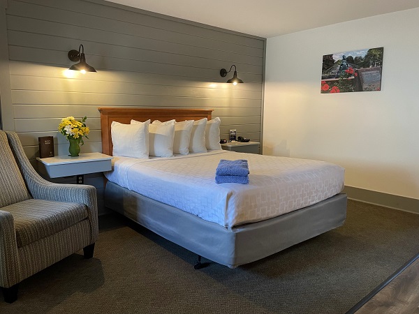 Image for 1 QUEEN STANDARD NON-SMOKING