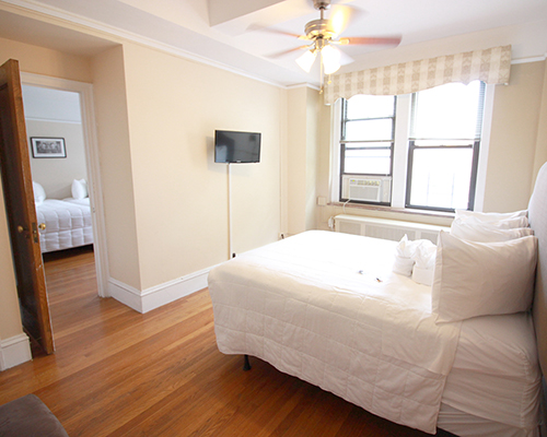 Image for Family Suite 6 Full Bath